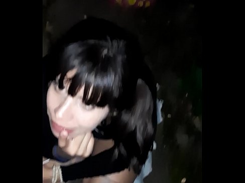 ❤️ 거리에서 사탕과 교환으로 부어오른 페니스 ❤️❌ 슈퍼 포르노 ko.pornokey.ru에서 ❌️❤